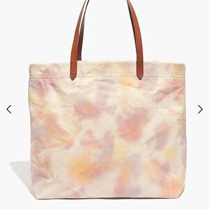 Madewell- The Canvas Transport Tote: Print Edition